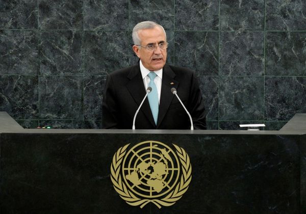 زيارة سليمان لنيويورك تنتج اجتماعات دولية لدعم لبنان وتسليح الجيش ...
ايطاليا ترأس اجتماعات دعم الجيش والأمم المتحدة ترأس اجتماعات اللاجئين ...
بصبوص يوضح كلامه التشاؤمي وخطة طرابلس جاهزة وتنتظر عودة ميقاتي ...
بري نهاية الاسبوع الى جنيف وصعوبة تشكيل الحكومة تفرضها الشروط والظروف