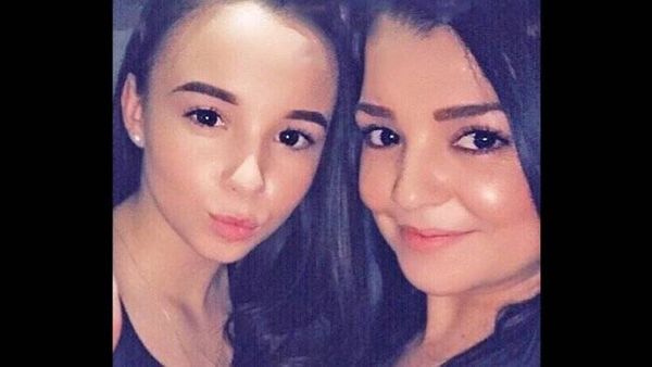 لقطات حيرت الجميع لمعرفة من الوالدة ومن الابنة!