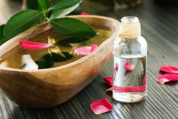  خمس خطوات بسيطة للحصول على أجمل وجه
