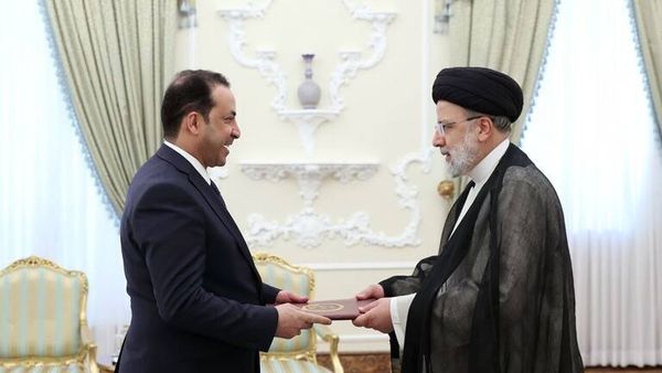 رئيسي يتسلم أوراق اعتماد السفير الليبي
