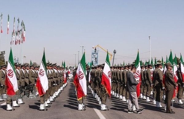الجيش الإيراني: مناطق شرق مضيق هرمز وشمال المحيط الهندي وبحر العرب وبحر عمان تخضع لسيطرتنا العملياتية.