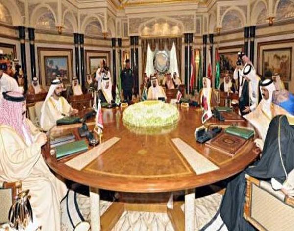 المجلس الوزاري الخليجي
يهاجم إيران وطهران تردّ