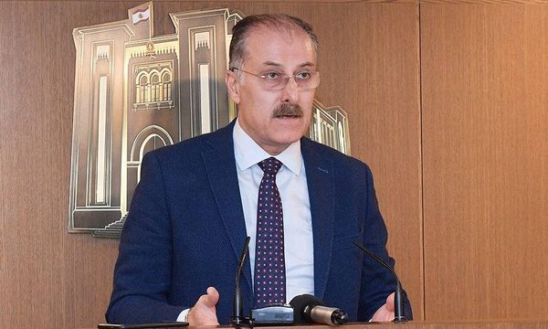 عبدالله: كلّ من يعمل 
في مؤسسة عامة
يستحق الزيادات على الراتب