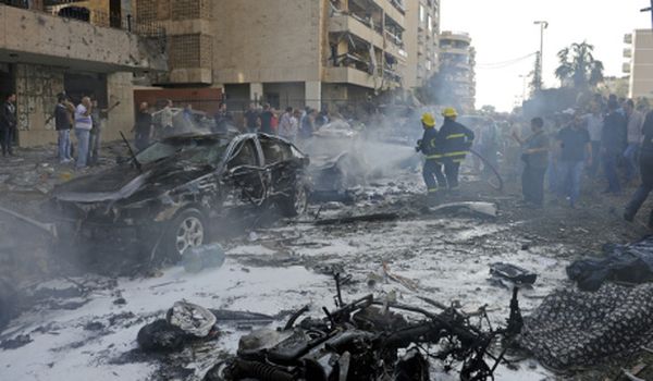 منفذا الهجوم على السفارة الايرانية لبنانيان معين ابو ضهر وآخر من جماعة الاسير...
معارك ضارية على طريق دمشق حمص