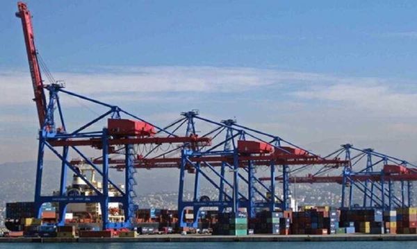 إدارة مرفأ بيروت توضح أسباب تكاثر الذباب والروائح
