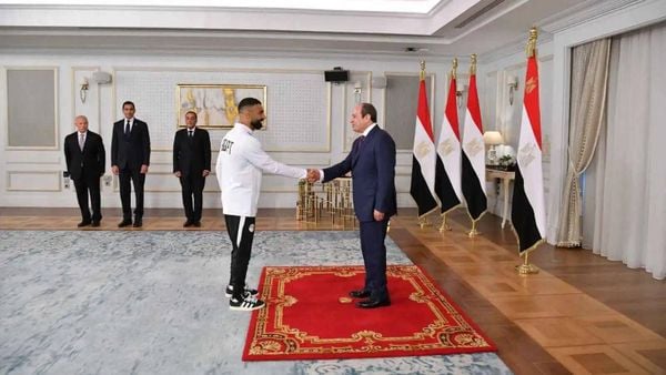 بعد تكريم منتخب مصر.. كلمة السيسي لمحمد صلاح تشعل منصات التواصل