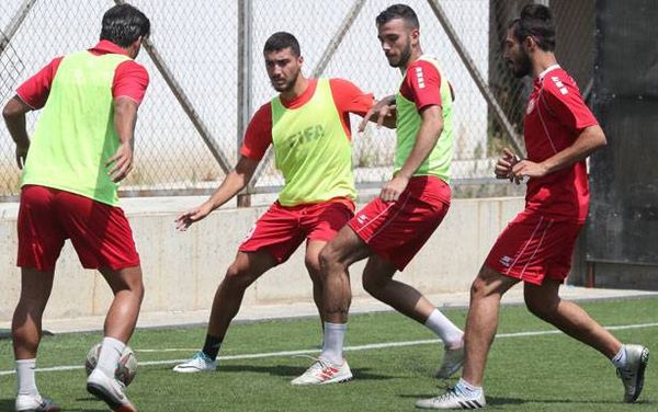 الجهاز الفــنـــي لمنتخب لــبــنــان لــكــرة الـــقدم يـنـهي اختبارات المرشحين وسيتابعهم مع فرقــهم