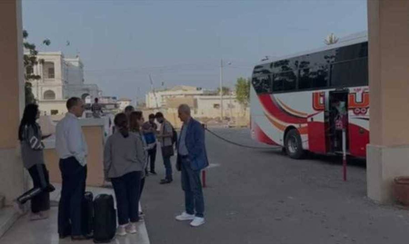 وصول الدفعة الأولى من اللبنانيين الذين تم اجلاؤهم من السودان