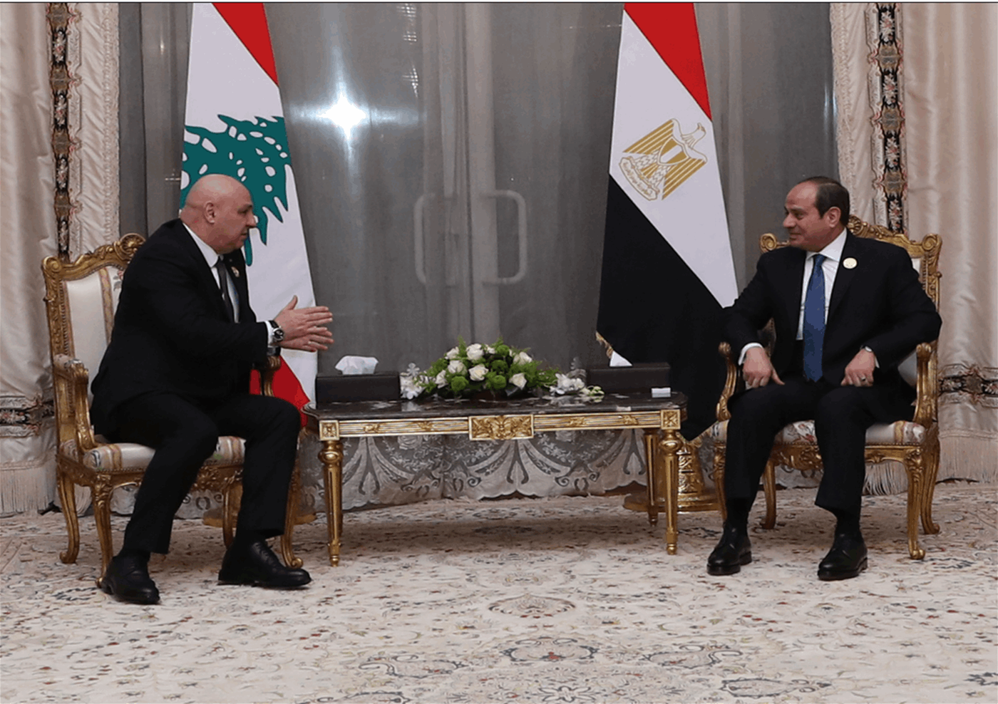 اتصال بين عون والسيسي: دعم مصري للبنان وإرسال مساعدات إنسانية