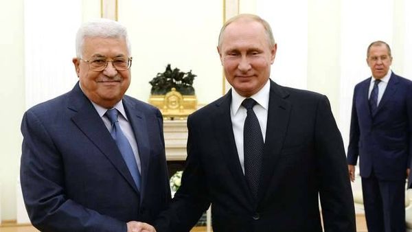 بوتين لعباس: الوضع الإقليمي معقد وسأقوم باتصالات مع زعماء المنطقة