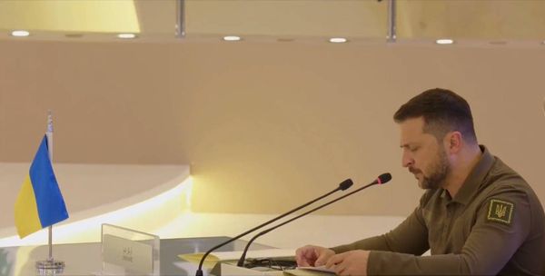 زيلينسكي أمام القمة العربية: نثمن الوساطة السعودية للإفراج عن الأسرى