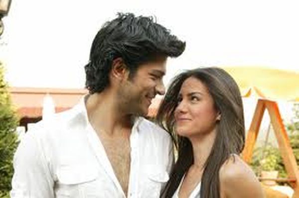 حب بلا عنوان 