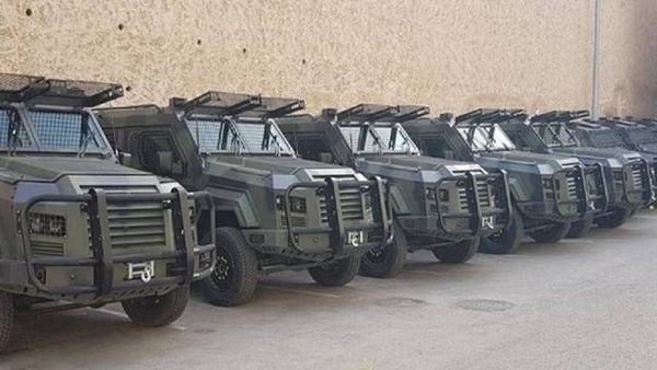 الأردن يسلم فلسطين دفعة ثانية من المصفحات العسكرية