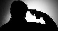 أطلق النار على نفسه!