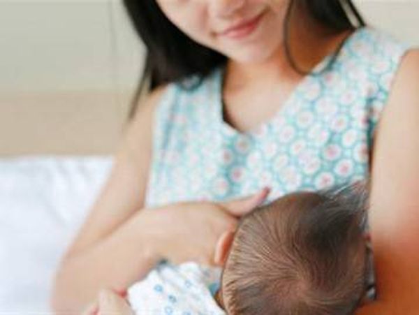 نصائح لمنع ثدييك من الترهل أثناء وبعد الرضاعة