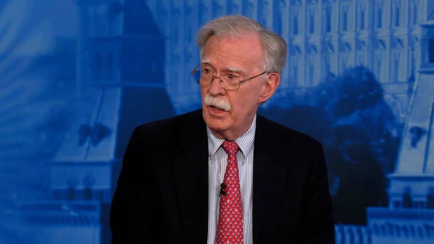 بولتون يحذر ترامب: رهانات النفط في فنزويلا قد تنقلب على واشنطن