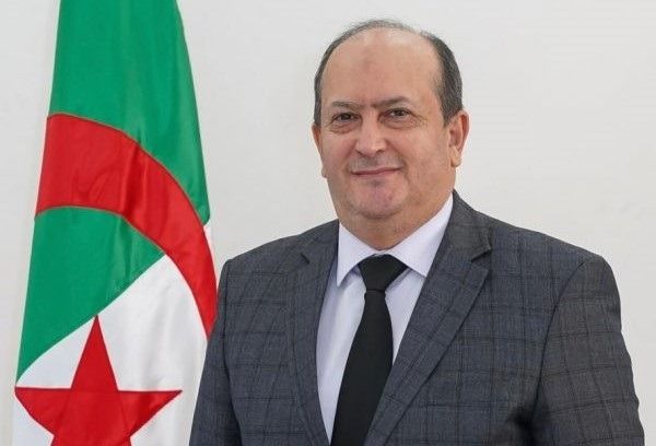 رئيس الوزراء الجزائري في باماكو لبحث إعادة بناء العلاقات مع مالي