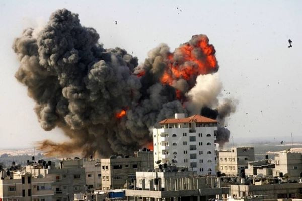 إسرائيل تستهدف 4 مواقع لحماس والأخيرة ترد بعشرات الصواريخ