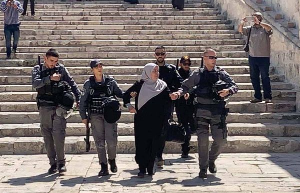 بينيت أصدر تعليماته للمستوطنين «بمواصلة اقتحام الأقصى بشكل منظم»