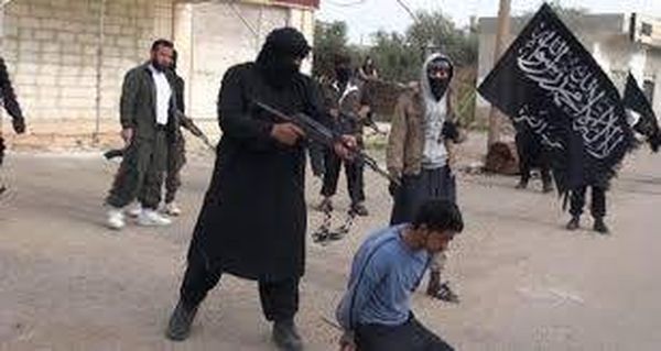 «خذوهم واحصروهم» في دير الزور: داعش والحرب النفسية