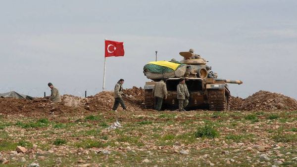 صحيفة: دليل جديد على علاقة ضباط أتراك بعناصر "داعش" في سوريا