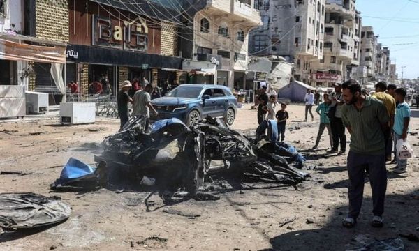 شهيد وإصابات بينهم أطفال في غارات على الكتيبة بغزة