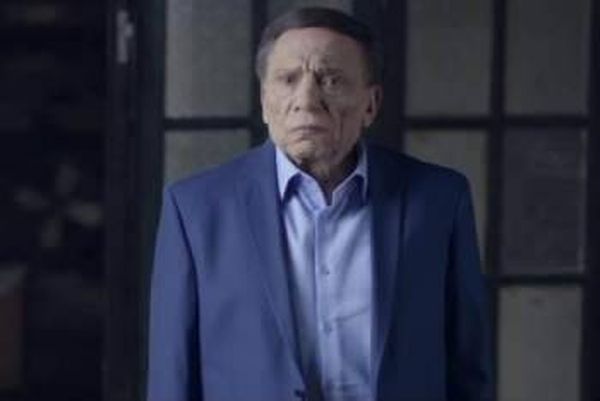 ما هو السبب الحقيقي لأيقاف تصوير مسلسل عادل إمام؟