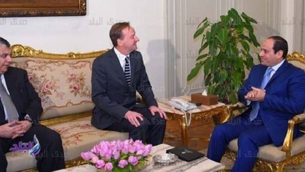 السيسي يستقبل مدير الاستخبارات الخارجية البريطاني