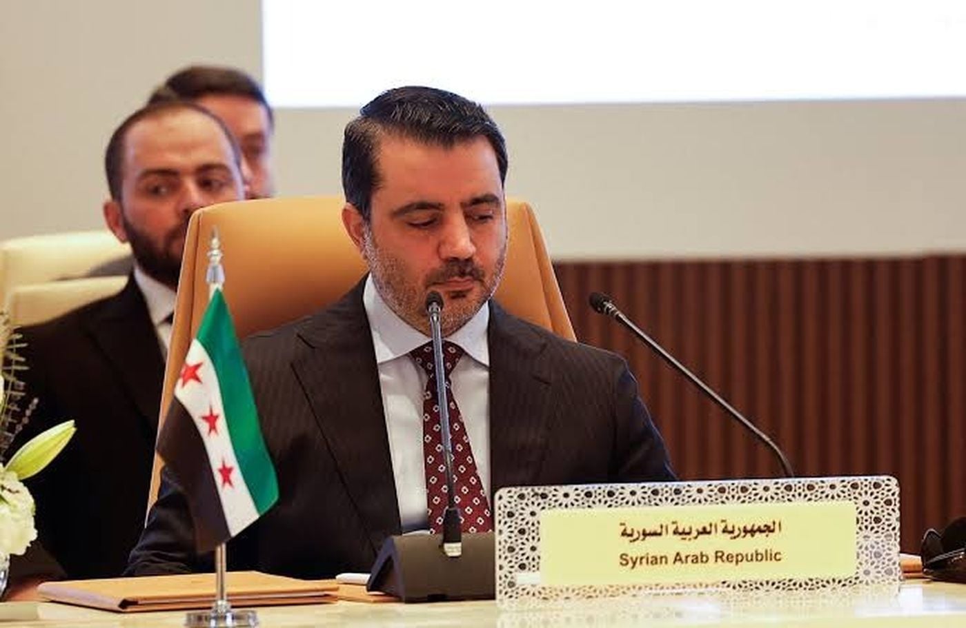 بعد تقرير "رويترز"... الخارجية السورية تنفي لقاءً مع حزب الله في تركيا