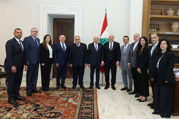 عون يتابع أزمة المستشفيات: الحلول قيد الدرس
