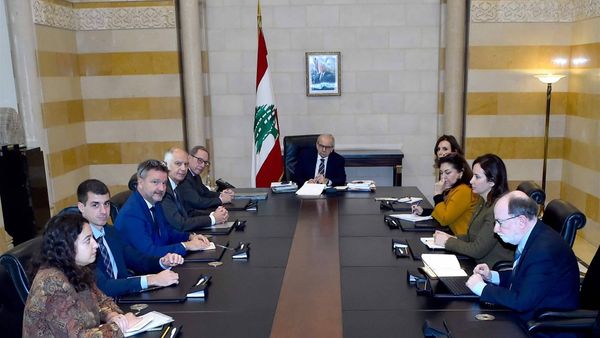 سلام بحث مع مُوفد ماكرون 