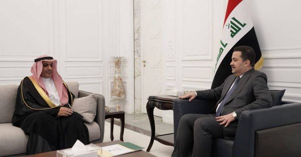 السوداني يستقبل السفير السعودي لدى بغداد