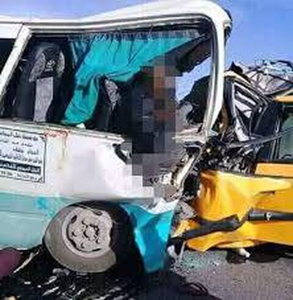 الجلفة : إصابة 20 شخص بجروح في حادث اصطدام حافلة لنقل المسافرين بآلة لصب خرسانة رصيف الطرقات في الجزائر