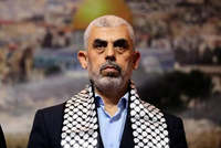 السنوار: الأقصى في خطر كبير وعلى شعبنا أن يتجهّز لـ"معركة كبيرة"