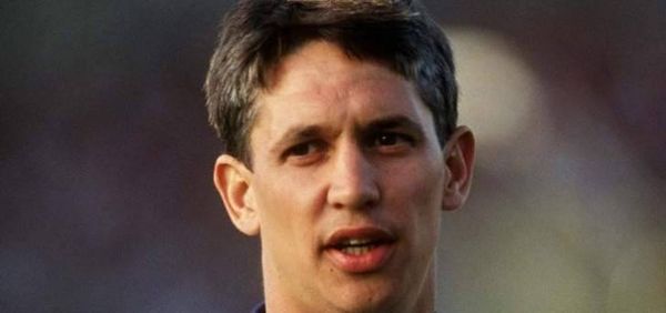من هو اللاعب الذي لم يتحصّل على أي بطاقة خلال مسيرته؟