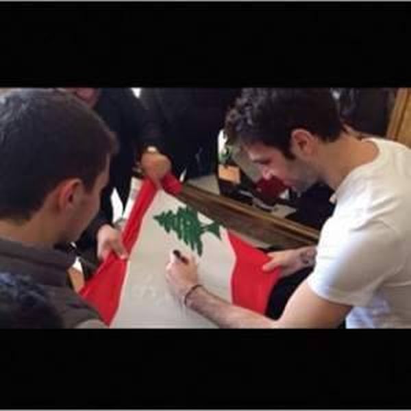 بالصورة: نجم نادي "تشيلسي" يتضامن مع اللبنانيين! كيف؟