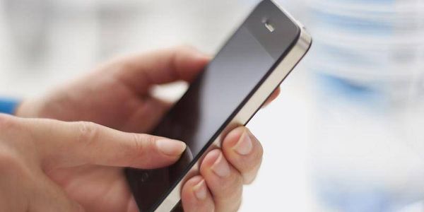 كل يوم يتصل المسؤول الامني بشخصية في الخارج