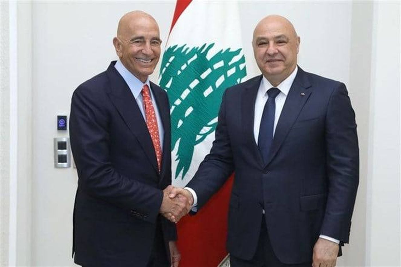 براك إلى بيروت؟