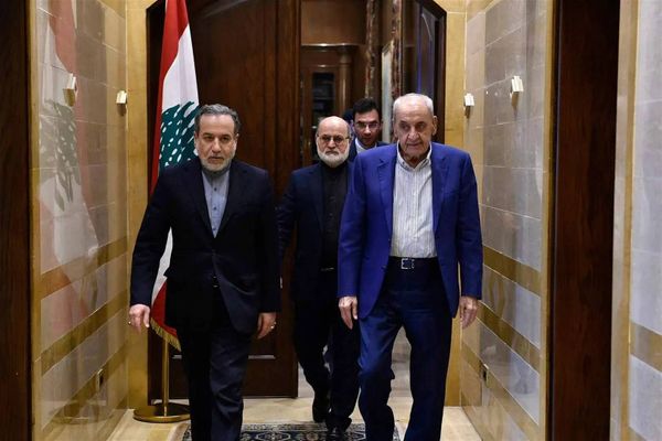 بري لعراقجي: عدم التحرك لوقف الحرب على لبنان ينذر بتداعيات خطيرة