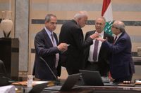 نصار يصوّت ضد مشروع قانون الفجوة المالية