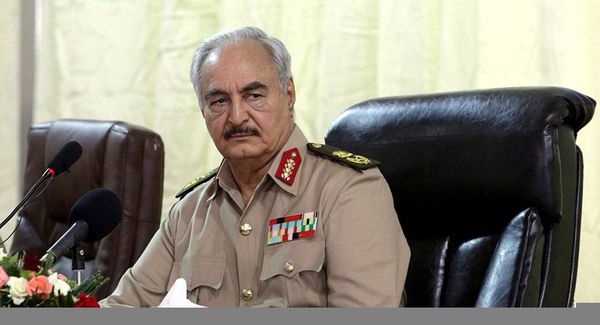 حفتر يجتمع برئيسي مجلس النواب والوزراء