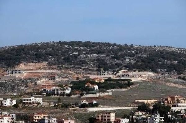تلة علي الطاهر... مُهمّة عسكريًا 
لكن سقوطها ليس حاسمًا