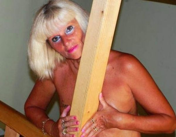 فرنسا: الجبهة الوطنية ترشح ممثلة إباحية للانتخابات البرلمانية