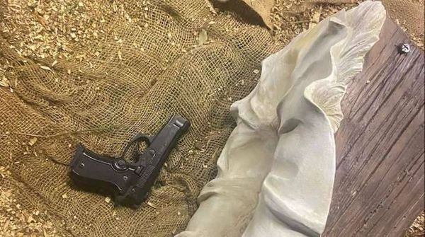 الاعتداء على مغارة ميلاديّة في فاريا
واستبدال مسدس بتمثال الطفل يسوع