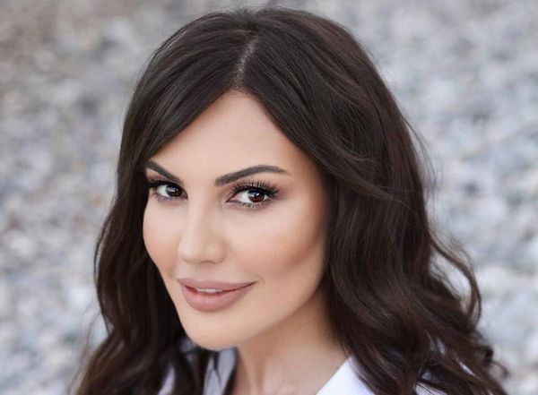 “ابشع يوم”… الممثلة دارين حمزة تُفجع بوفاة أقرب شخص