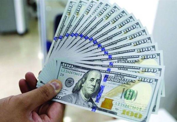 دولار السوق السوداء... كم سجّل اليوم؟