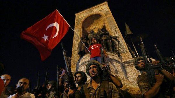 الإنقلاب التركي مستمر حتى  إشعار  آخر!