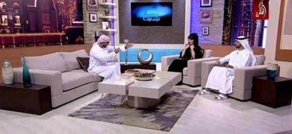 بالفيديو.. ساحر يرعب مذيعة على الهواء!