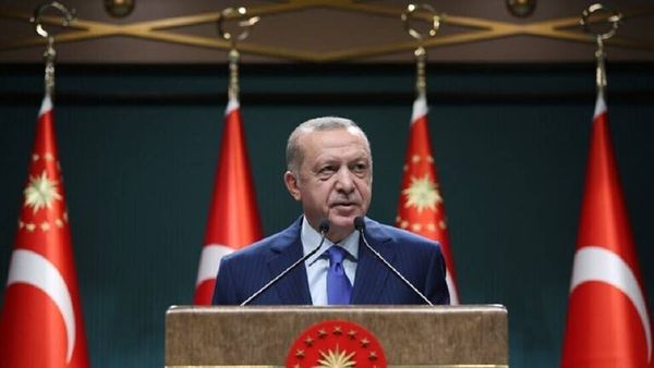 أردوغان يعلن فرض قيود عامة جديدة لاحتواء فيروس كورونا
