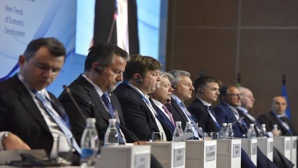 شركات إيطالية تكسر طوق العقوبات المفروض على روسيا
